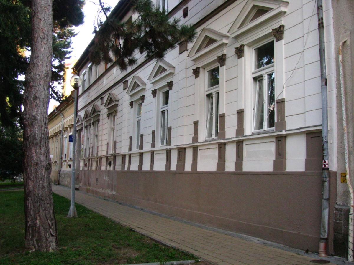 Dolina Apartman Еґер Екстер'єр фото