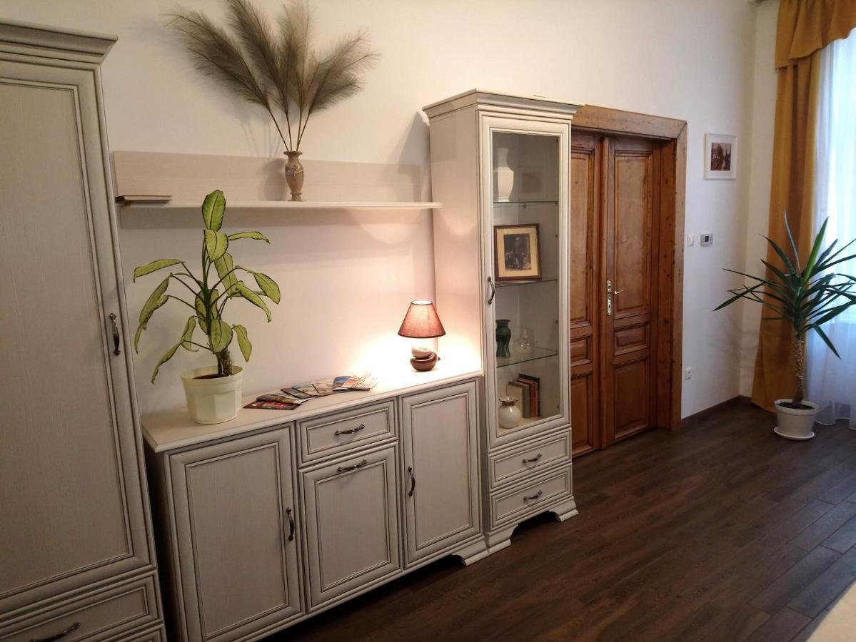 Dolina Apartman Еґер Екстер'єр фото