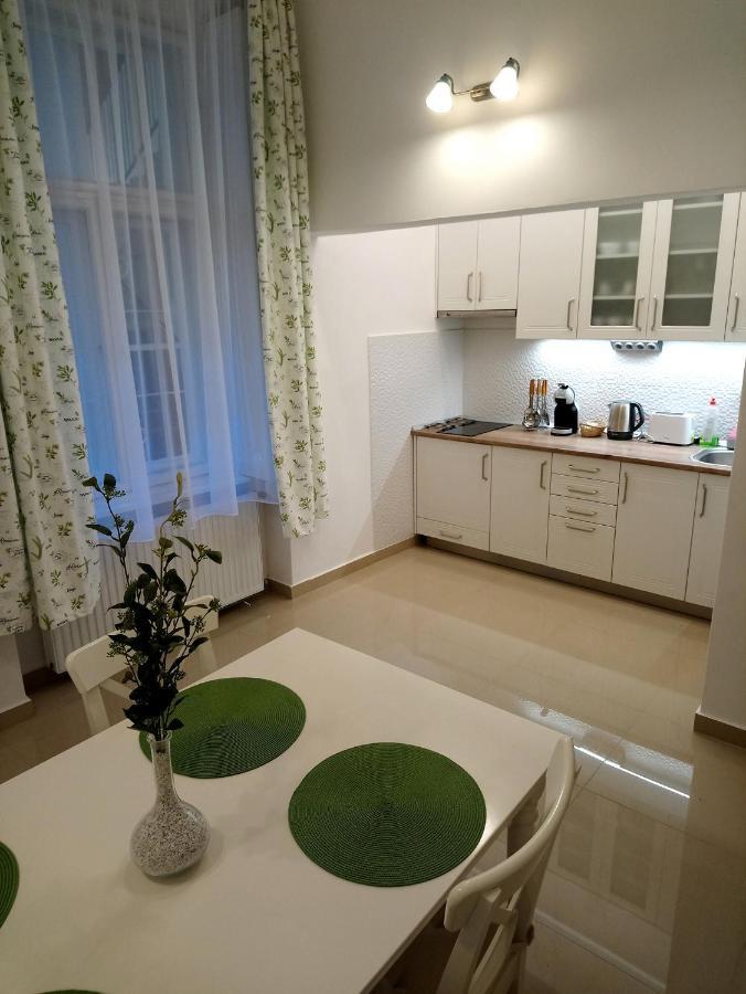 Dolina Apartman Еґер Екстер'єр фото